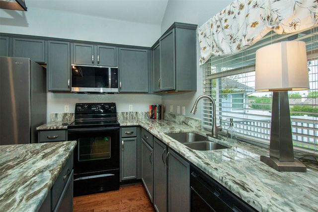 510 Creekside Drive, Anna, TX 75409