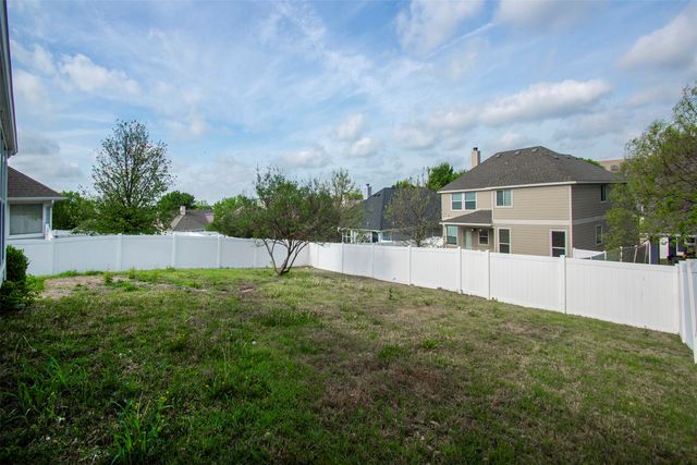 510 Creekside Drive, Anna, TX 75409