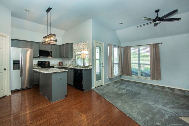 510 Creekside Drive, Anna, TX 75409