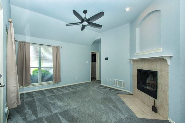 510 Creekside Drive, Anna, TX 75409
