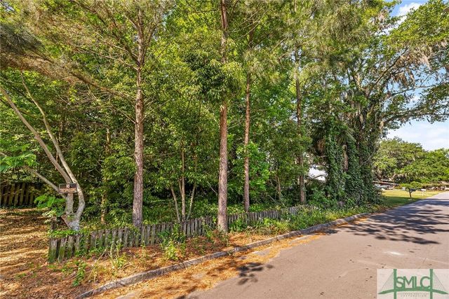 10 Lisa Drive, Savannah, GA 31406