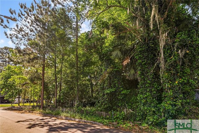 10 Lisa Drive, Savannah, GA 31406