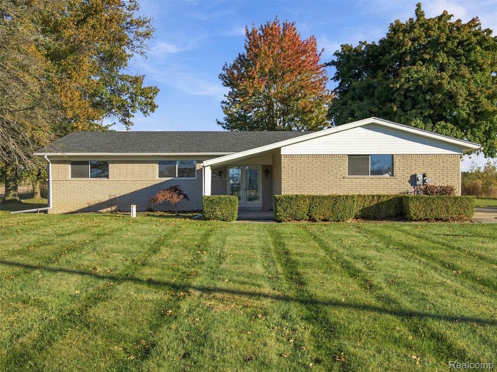 22275 29 Mile Road, Ray Township, MI 48096