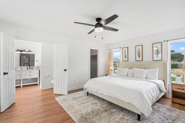 1019 Larch Way, Wellington, FL 33414