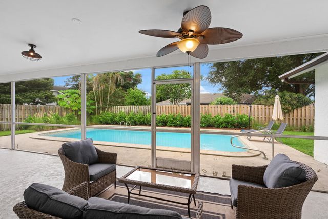 1019 Larch Way, Wellington, FL 33414