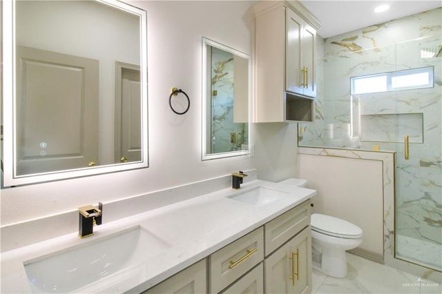5812 N Gira Del Sol Street, Edinburg, TX 78542