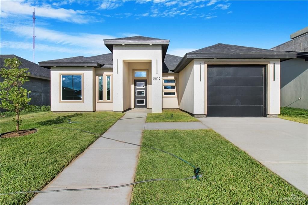 5812 N Gira Del Sol Street, Edinburg, TX 78542