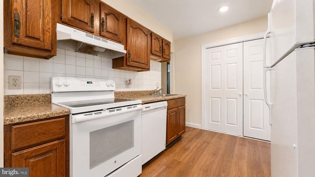 6332 BLACK HORSE PIKE, Mays Landing, NJ 08330