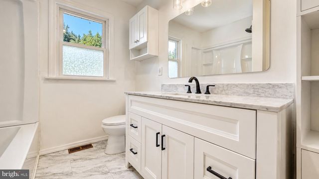 6332 BLACK HORSE PIKE, Mays Landing, NJ 08330