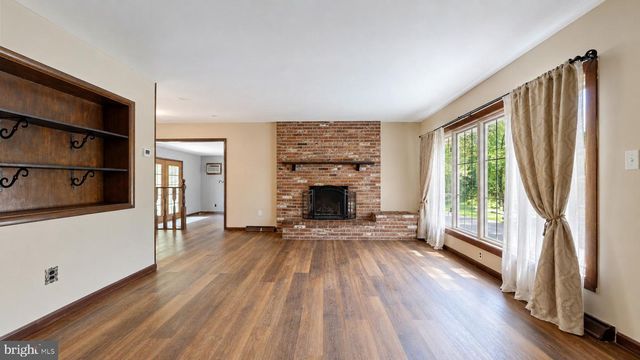 6332 BLACK HORSE PIKE, Mays Landing, NJ 08330