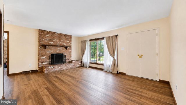 6332 BLACK HORSE PIKE, Mays Landing, NJ 08330