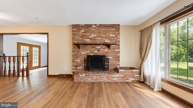 6332 BLACK HORSE PIKE, Mays Landing, NJ 08330