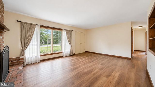6332 BLACK HORSE PIKE, Mays Landing, NJ 08330