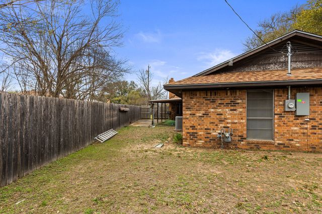 918 Saint Charles Court, Marlin, TX 76661