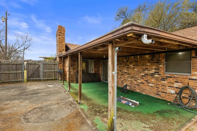 918 Saint Charles Court, Marlin, TX 76661