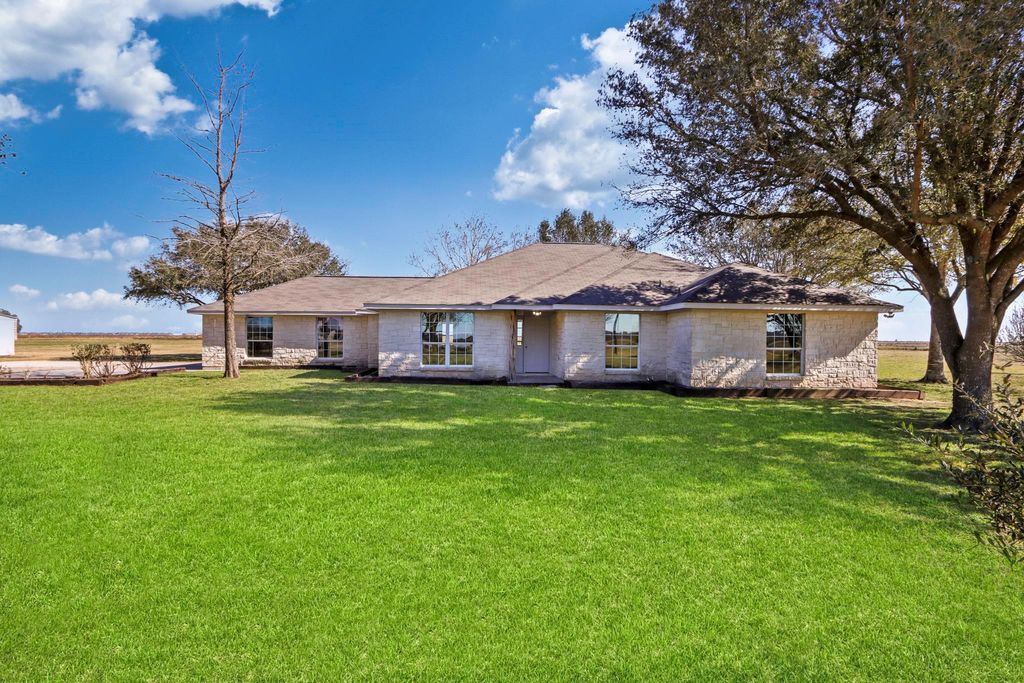 2445 Woods Road, Brookshire, TX 77423