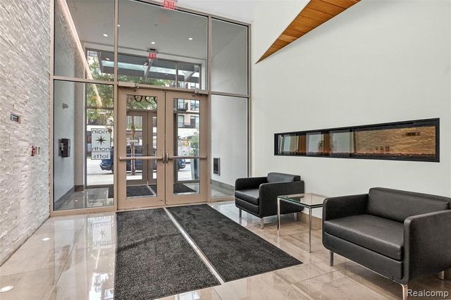 350 N Main Street 517, Royal Oak, MI 48067