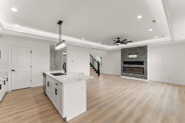 4427 W 77th Avenue, Merrillville, IN 46410