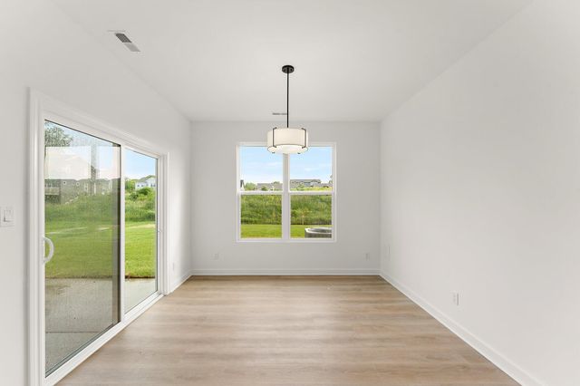 4427 W 77th Avenue, Merrillville, IN 46410