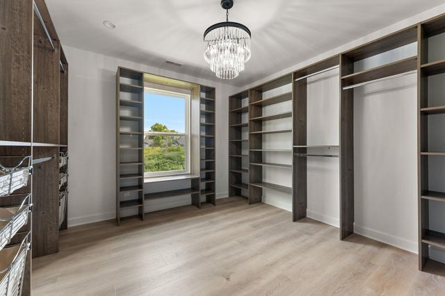 4427 W 77th Avenue, Merrillville, IN 46410