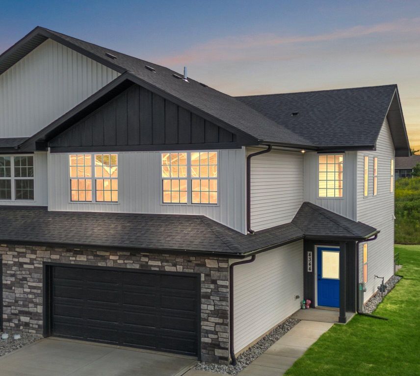 4427 W 77th Avenue, Merrillville, IN 46410