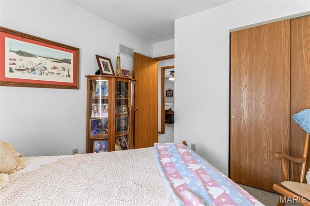 9367 E Vista Drive, Hillsboro, MO 63050