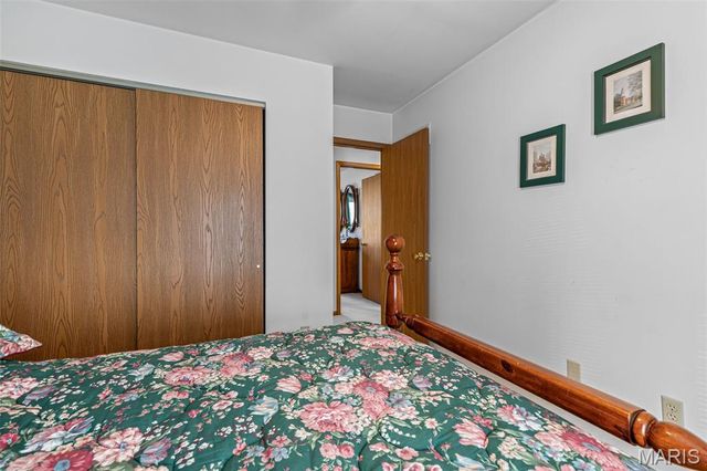 9367 E Vista Drive, Hillsboro, MO 63050