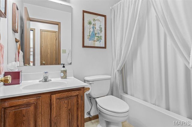 9367 E Vista Drive, Hillsboro, MO 63050