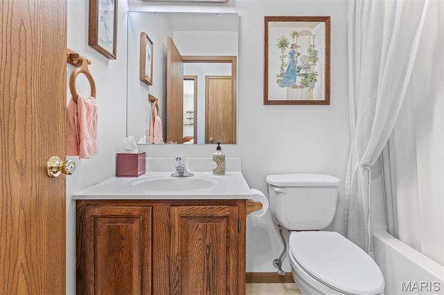 9367 E Vista Drive, Hillsboro, MO 63050