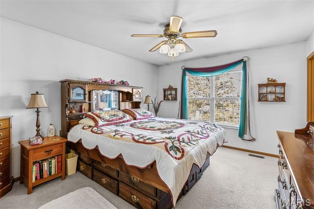 9367 E Vista Drive, Hillsboro, MO 63050