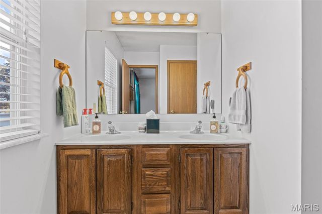 9367 E Vista Drive, Hillsboro, MO 63050