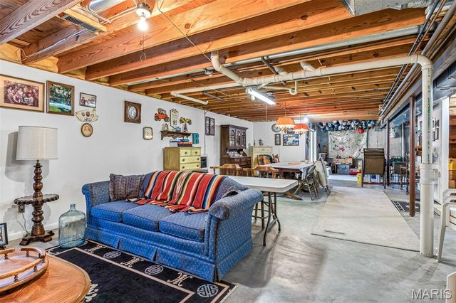 9367 E Vista Drive, Hillsboro, MO 63050