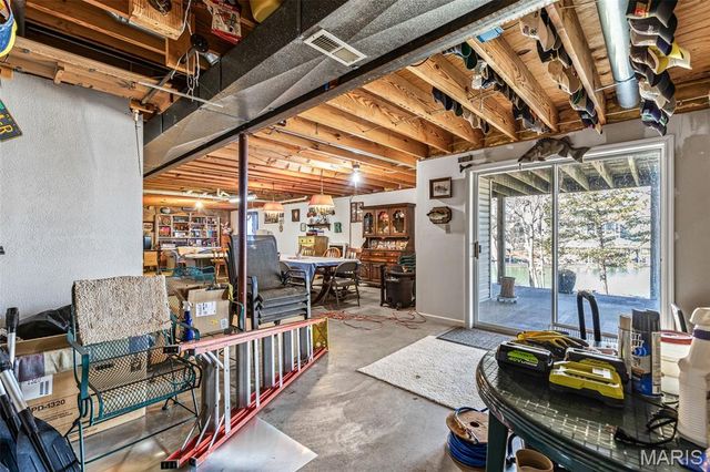 9367 E Vista Drive, Hillsboro, MO 63050