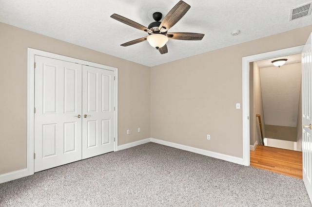 33 Caddyshack Dr, Chicopee, MA 01020