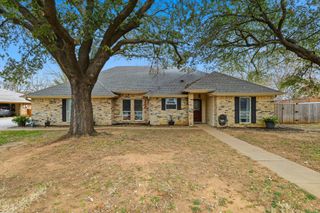 3104 Nottingham Drive, Denton, TX 76209