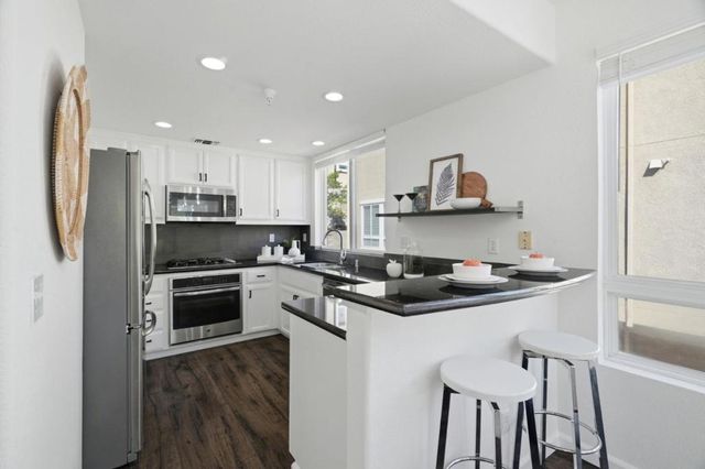 527 Marble Arch Avenue, San Jose, CA 95136