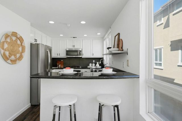 527 Marble Arch Avenue, San Jose, CA 95136