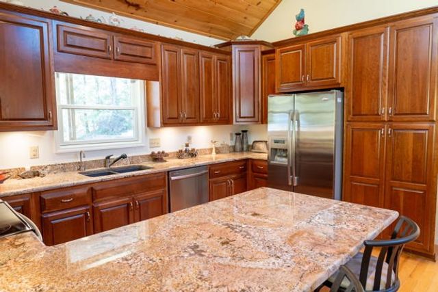 526 Mcdonald Road, Murphy, NC 28906