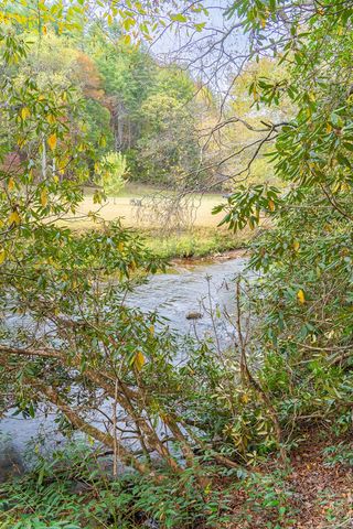 526 Mcdonald Road, Murphy, NC 28906