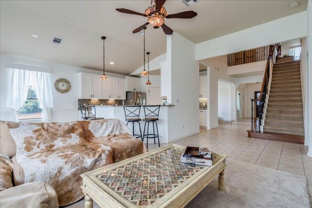 2061 Genesta DR, Buda, TX 78610