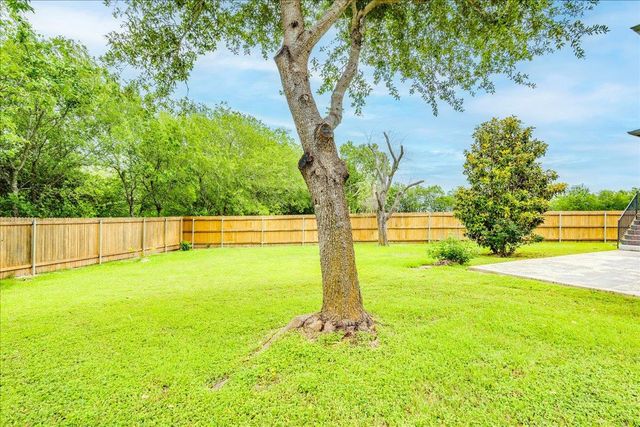 2061 Genesta DR, Buda, TX 78610