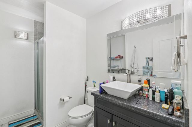 5801 Thunderbird ST A-11, Lago Vista, TX 78645