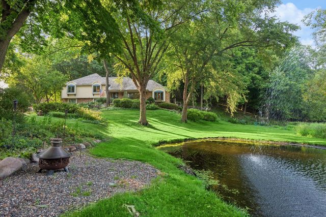 18864 Heathcote Drive, Deephaven, MN 55391