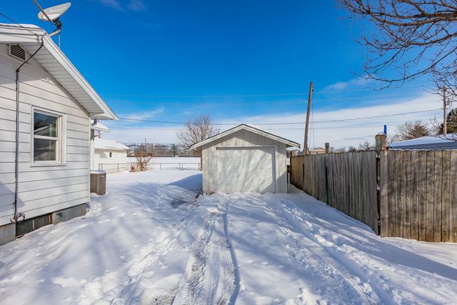 1536 Royer Street, Des Moines, IA 50316