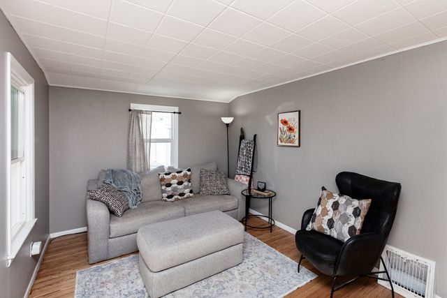 1536 Royer Street, Des Moines, IA 50316