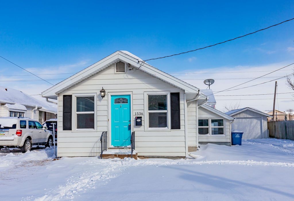 1536 Royer Street, Des Moines, IA 50316