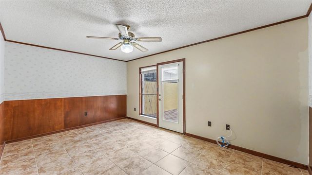 633 VICTORIA SQUARE LANE, Lakeland, FL 33813