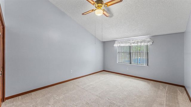 633 VICTORIA SQUARE LANE, Lakeland, FL 33813