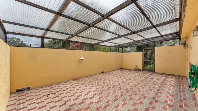 633 VICTORIA SQUARE LANE, Lakeland, FL 33813