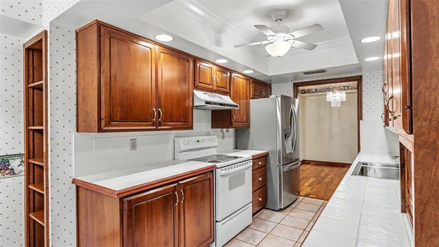 633 VICTORIA SQUARE LANE, Lakeland, FL 33813